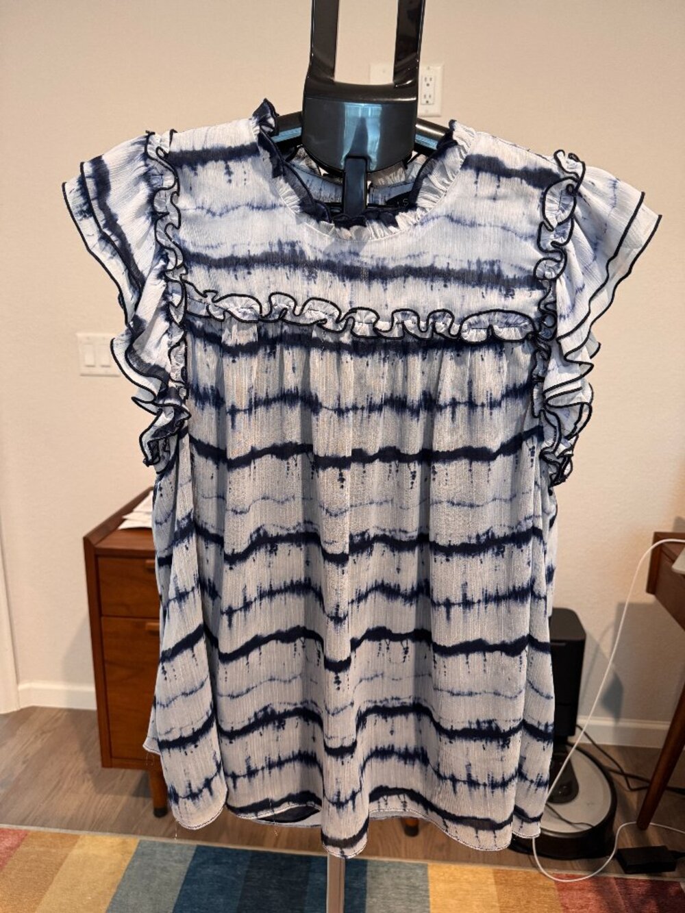 1.STATE Blue White Shibori Tie Dye Ruffle Sleeveless Blouse Top Large NWOT